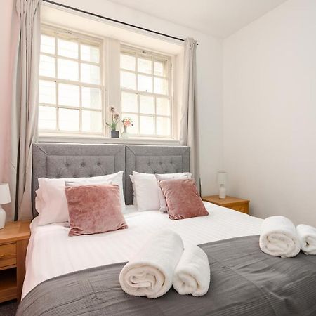 2 Bedroom Royal Mile Apartment Edinburgh Eksteriør bilde